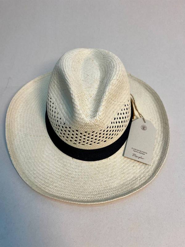 Esencia Pura, sombrero aguadeño original tejido a mano en palma de iraca — artesanía colombiana de Manglar